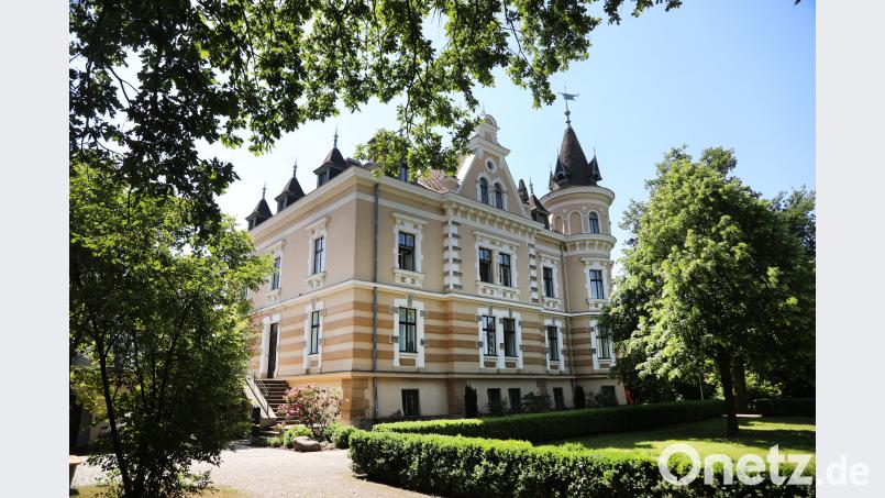 Die Fläche unmittelbar vor der Villa zum Garten hin wurde neu gestaltet. Götz
