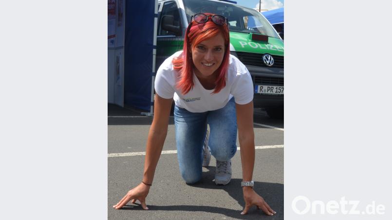 Amelie-Sophie Lederer von LAC Quelle Fürth ist Polizeianwärterin und gewann 2015 die Europameisterschaft in der 4x100-Meter-Staffel. uz