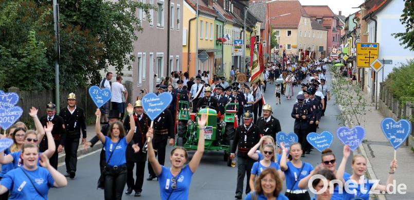 Festzug in Floß Harald Meierhöfer (mef)