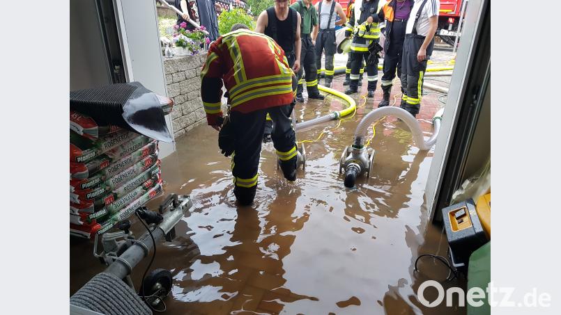 Über 40 Zentimeter stand das Wasser im Untergeschoss des Wohnhauses in der Dorfstraße in Altensteinreuth mde