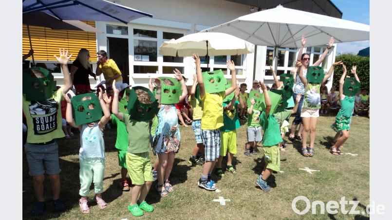 Wir sind Roboter,  schaut mal, wie wir  tanzen können. ksi