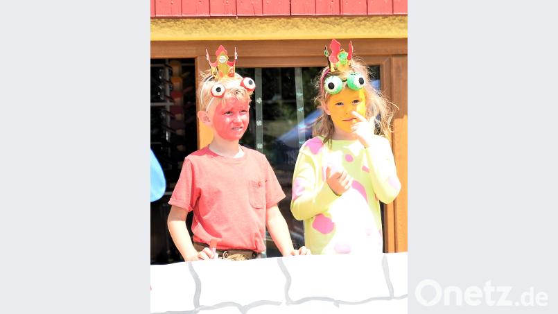 Zum "Happy-End" finden Froschkönig und Prinzessin endlich zueinander. fjo