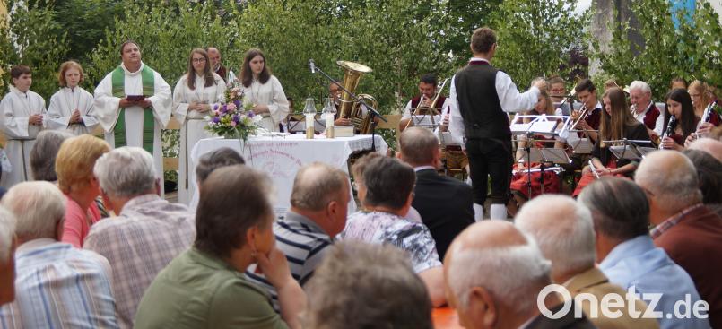 In einem eindrucksvollen Festgottesdienst verglich Ehrenschirmherr und Pfarrer Markus Urban das Leben der Menschen mit den Instrumenten. weu