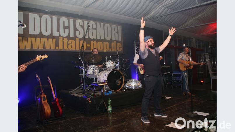 Die Band wurde nicht müde. Erst nach Zugaben durfte sie nach 23 Uhr die Gwäxhausbühne verlassen. Robl, Werner