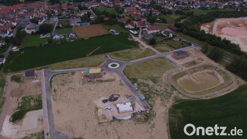 Im August soll die Erschließung des Baugebiets Ostfeld 1 abgeschlossen sein. ads