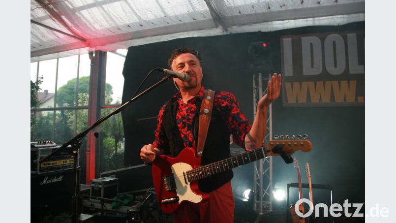 Mediterrane Ausgelassenheit auf der Bühne, gute Laune im gläsernen Konzertsaal: Rauf und runter spielte die Italo-Band „I Dolci Signori“ die einschlägig bekannten Songs aus dem Süden, die das Publikum begeistert mitgesungen hat. Robl, Werner