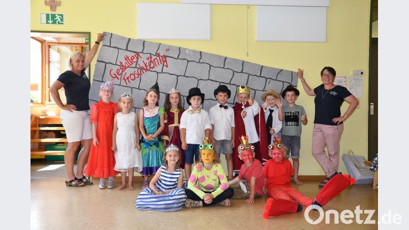 Die allerjüngste Schauspieltruppe der Marktgemeinde liefert ein grandioses "Mini-Musical" zum Jubiläum. fjo