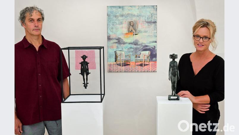 Die Künstler Hanna Regina Uber und Robert Diem laden ein - zum &quot;Kunst-Sommer-Fest&quot; im und rund um den Alten Pfarrhof in Aschach (Freudenberg).  [HTL]