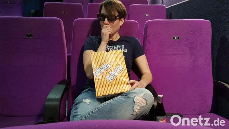 Organisatorin Julia Schnorrer hat für das Kurzfilmfestival in Schwandorf schon etliche Filme gesichtet. Spannende, lustige, herzergreifende - es ist alles dabei. doz