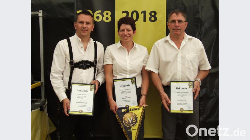 Ehrenschirmherrin Margit Reichl sowie die beiden Schirmherren Johann Schießl (r.) und Mathias Schießl wurden ihrer Aufgabe mehr als gerecht. zth
