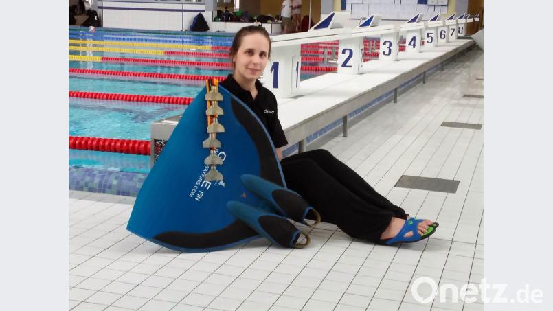 Eine Klasse für sich. Christin Schaller, die heuer erstmals für den TC &quot;Nautilus&quot; Mitterteich bei den Deutschen Meisterschaften im Finswimming an den Start ging, holte sechs Medaillen. exb