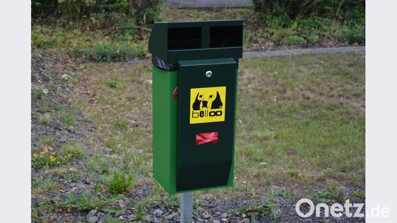Ähnlich wie in Mitterteich (Bild) sollen jetzt auch in Konnersreuth Hundekotsammelbehälter mit Tütenspendern aufgestellt werden. jr