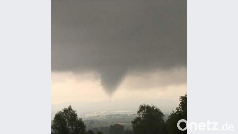Die Funnel-Cloud. exb