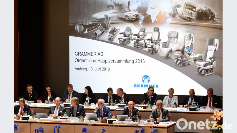 Seit 10 Uhr läuft die Hauptversammlung der Grammer AG im Amberger ACC. Bild Hartl Petra Hartl