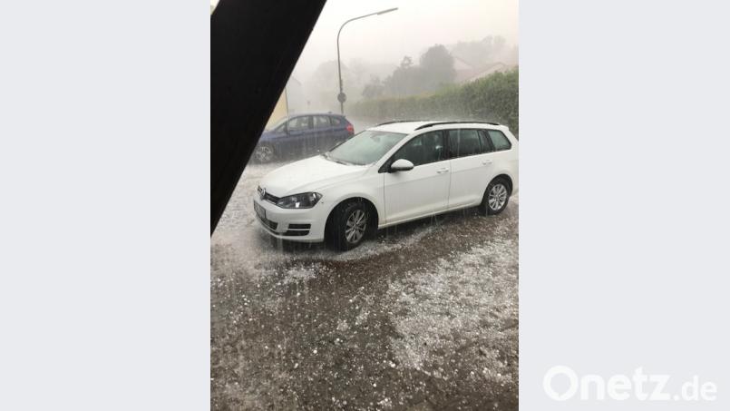 Hagelschäden an Autos in Neustadt/WN. Martin  Staffe