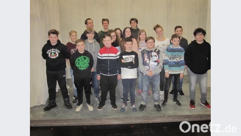 Zeit für ein Gruppenbild mit Schauspielern muss sein. hfz