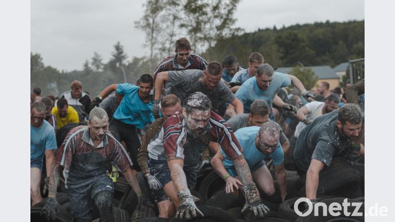 Hochmotivierter Einsatz beim Hindernislauf der "Steinbeißer". exb