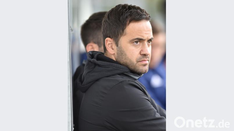 Faruk Maloku, Trainer der DJK Gebenbach, ist ein &quot;großer Fan&quot; der deutschen Nationalmannschaft. Alfred Schwarzmeier [AF] (alfred.schwarzmeier@oberpfalzmedien.de)