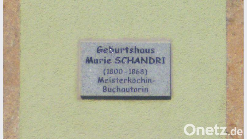Gedenktafel am Haus Nummer 105 (heute Marktplatz 25). exb