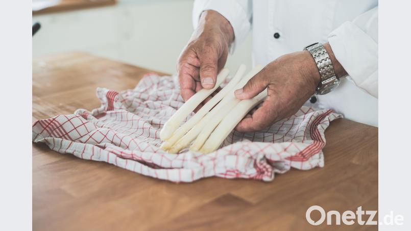 Spargel sollte möglichst frisch auf den Tisch kommen. Lukas Meister