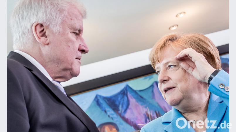 Showdown: Merkel contra Seehofer dpa/Michael Kappeler