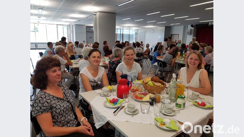 Zahlreiche Gäste waren wieder zum Ökumenischen Frauenfrühstück ins Stiftland-Gymnasium gekommen. exb