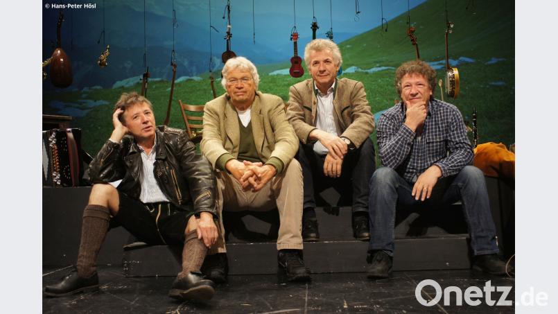 Gerhard Polt (Zweiter von links) und die Wellbrüder. Hans-Peter Hösl/exb