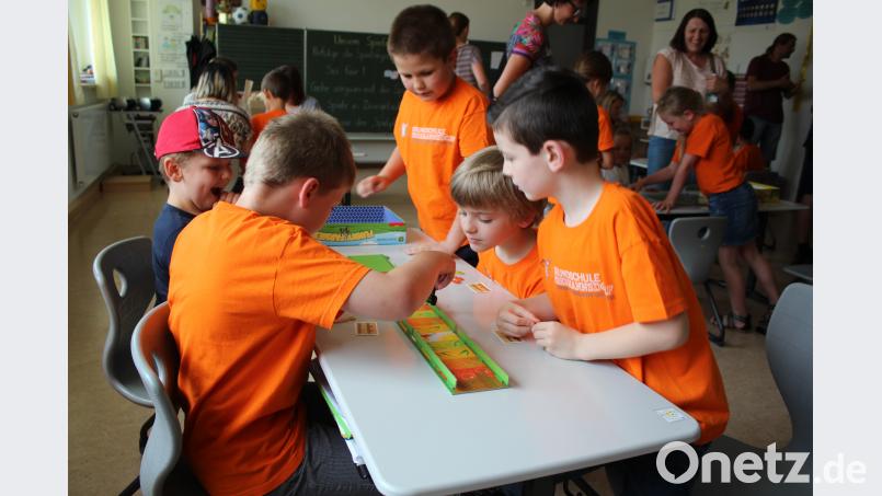 Zahlreiche Spiele stehen in den einzelnen Klassenräumen bereit. wec