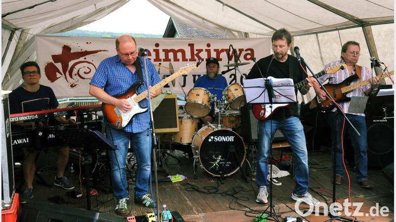 Der Samstagabend gehörte ganz den beliebten Cellar Boys mit ihrem Oldie-Programm, Rock und Blues. Bild: gf