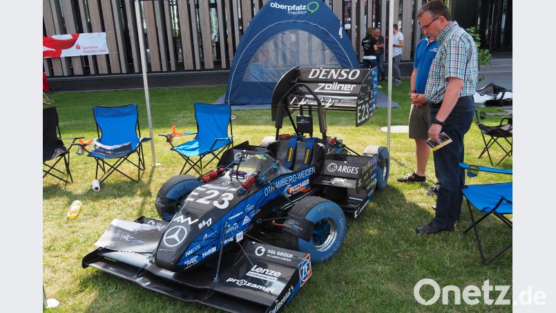 Der Rennwagen vom Running Snail Racing Team der OTH. sbü