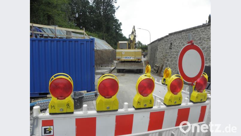 Die Stadt investiert so kräftig wie nie zuvor. Zu den wichtigsten Tiefbauten zählt die Verbreiterung der Mittelschulstraße. Bild: Amann