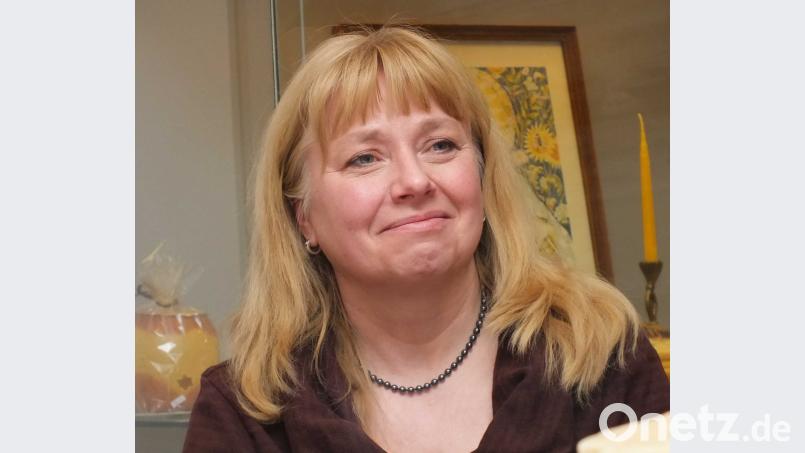 Museumsleiterin Eva Maria Keil hat die Doppelausstellung zum Thema „Bienen“ ins Stadtmuseum Schwandorf geholt. Harald Mohr