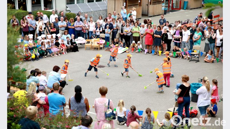 Sommerfest des evangelischen Kindergartens Regenbogen Neumann, Jochen [NJN] (<a href=