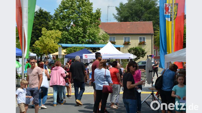 Der Therese-Neumann-Platz bildet  die Bühne für ein Fest der Kinder und Jugendlichen. jr