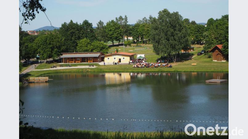 Die Freizeitanlage &quot;Atzmannsee&quot; bietet vielfältige Kurzweil. gz