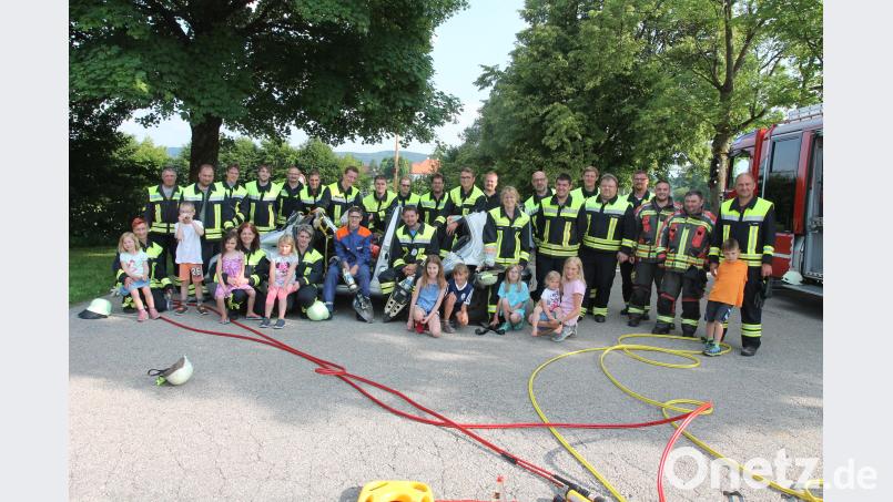 Die Neudorfer und Waidhauser Feuerwehrleute treffen sich zu einer gemeinsamen Übung. pi