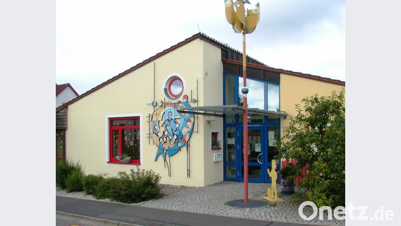 Eingang des Kinderhauses (Altbau) ld