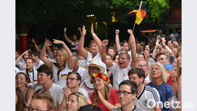 So wird es in Amberg vermutlich auch wieder aussehen, wenn die deutsche Elf bei der WM in Russland ein Tor schießt. [HTL]