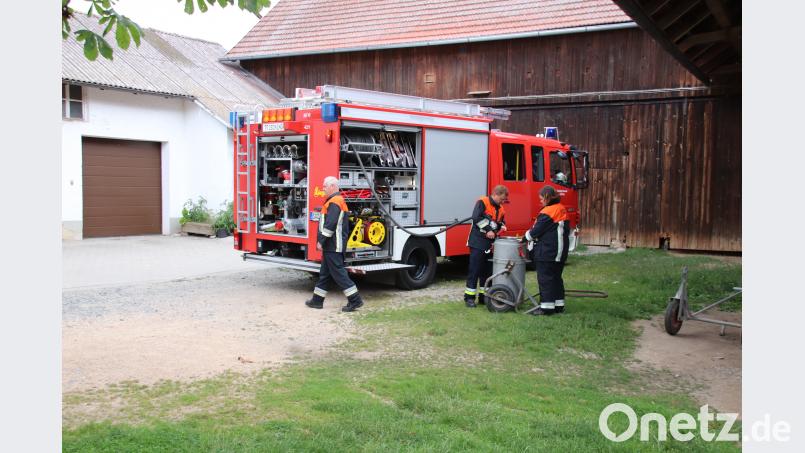Nur 85 Liter Wasser bekam dieser Bauernhof in Rottendorf am Vormittag als eiserne Ration, da er über einen Brunnen im Garten verfügt, der nachmittags für die Versorgung der Tiere genutzt werden sollte. Thomas Dobler