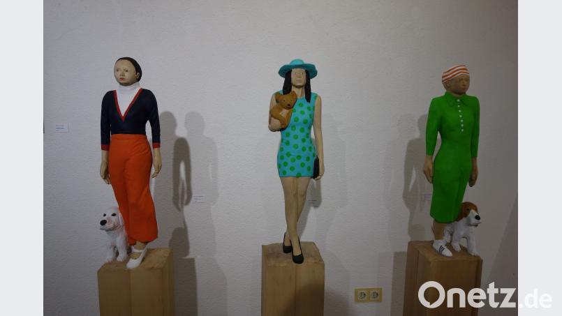 Die Skulpturen Peter Hermanns sind griffig, bunt und aus Holz geschnitten. Das Kunstkabinett präsentiert derzeit Arbeiten des in Ludwigsburg lebenden Künstlers. Susanne Wolke