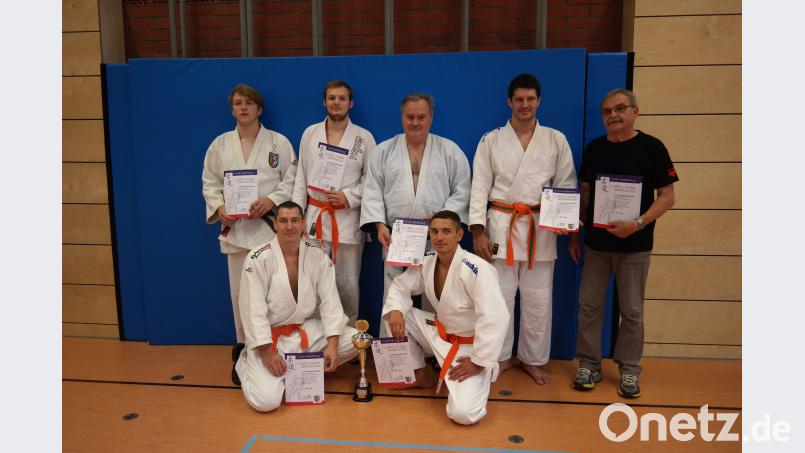 Die erfolgreiche Herrenmannschaft des Judo-Vereins Sulzbach-Rosenberg. shu