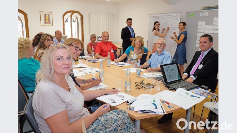 Erstes Treffen der Arbeitsgruppe Gesundheitsförderung und Prävention. Stadt Amberg, Susanne Schwab