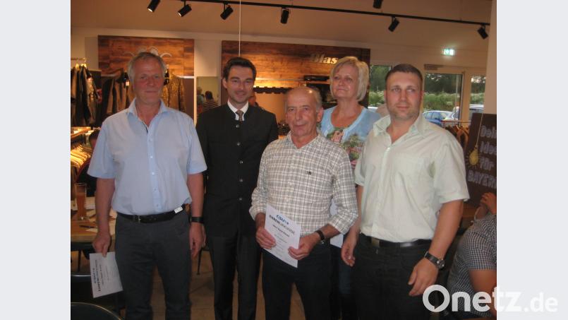 von links: Hans Anzer, Stephan Oetzinger, Hans Bauer, Christel Zandt und Vorsitzender Norbert Wildenauer. mue