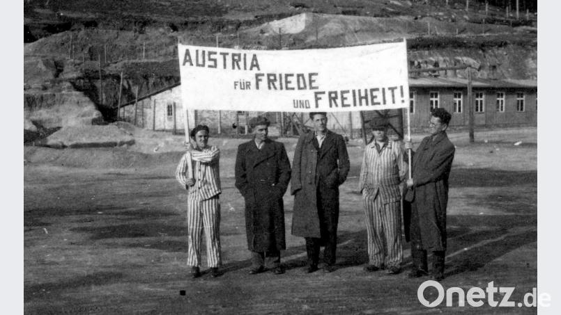 Österreicher nach der Befreiung in Flossenbürg, 1945. Foto: Dokumentationsarchiv des Österreichischen Widerstands. exb