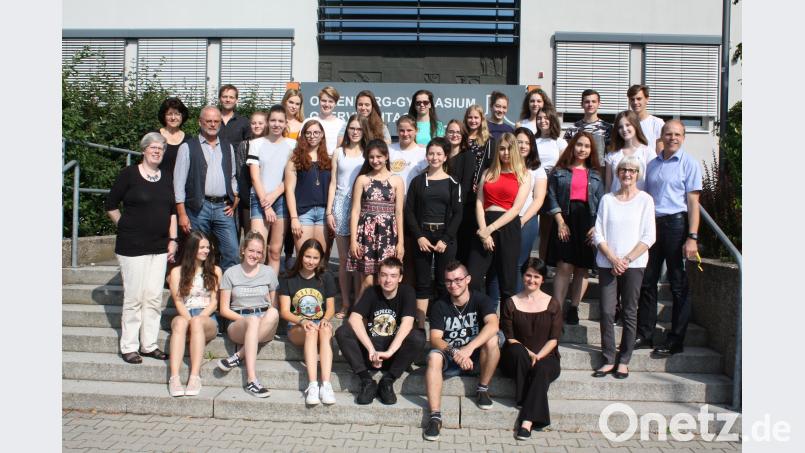 Die Prager Schüler mit ihren deutschen Gastgebern und das Lehrerteam beider Schulen beim offiziellen Empfang zum diesjährigen Partnerschaftsbesuch. lg