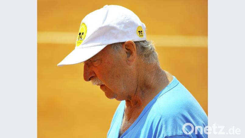 TC Amberg am Schanzl - MBB SG Manlclhing 3:6
Saison: 2018/19Viel über die Aufstellung nachdenken muss Petr Strobl nicht. Der Trainer des TC Schanzl, kann zum fünften Mal in Folge das gleiche Team aufbieten. Ziegler