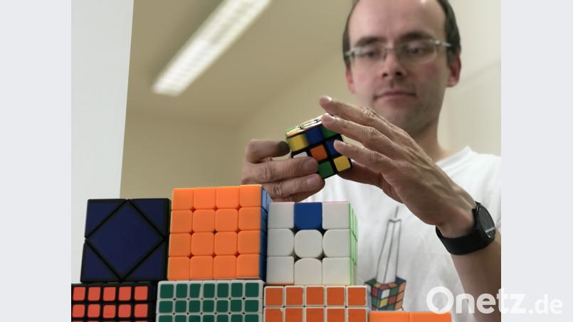 Markus Pirzer (39) aus dem Teublitzer Stadtteil Münchshofen ist ein Experte für den Zauberwürfel. Seine Bestzeit für die Lösung des Kultobjekts aus den 80er Jahren liegt bei rund 18 Sekunden. Tietz