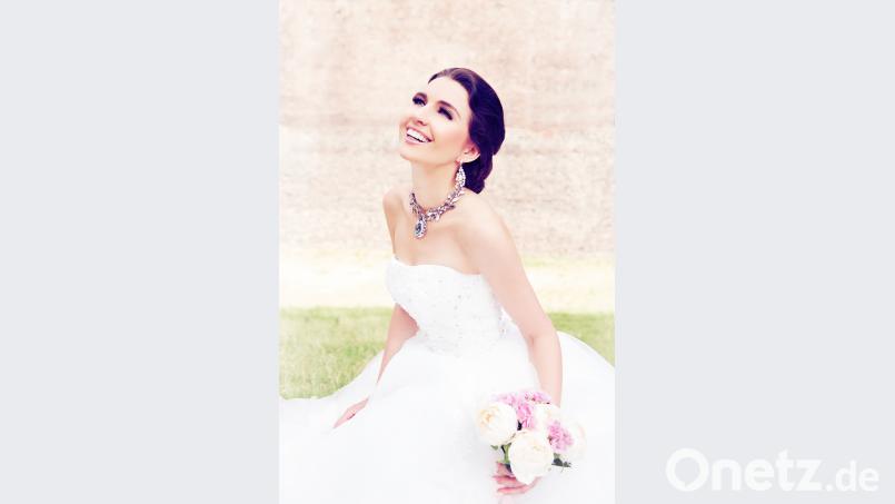 An der Hochzeit kann sich jede Frau wie eine Prinzessin fühlen. MoustacheGirl/stock.adobe.com