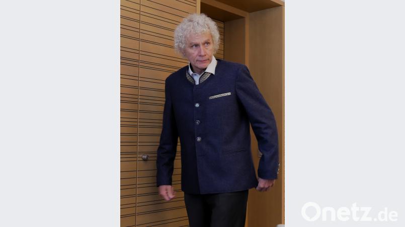 Der Landrat auf dem Catwalk tr