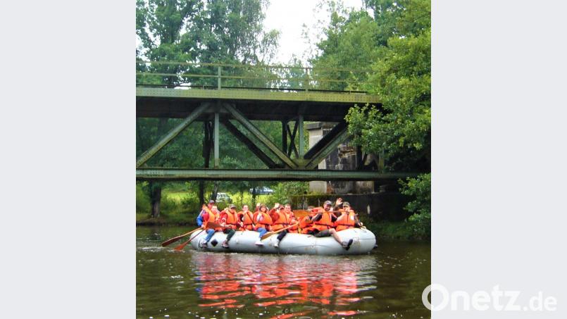 Ein Renner bei den Kindern sind die Schlauchbootfahrten der KRK auf dem Hammerweiher jml